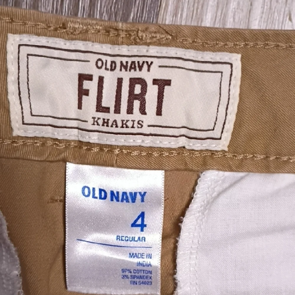 Old‎ Navy Women's Tan Straight Leg Jeans